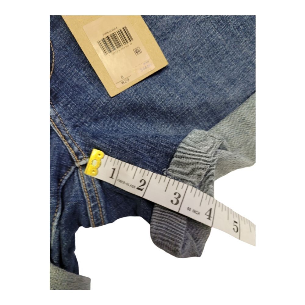 Levi's mid length short - Picture 5 of 12